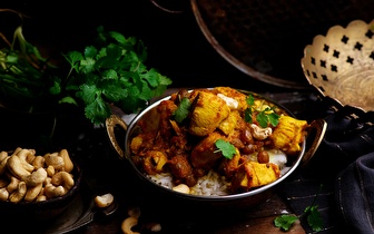 Menu Completo de Comida Nepalesa e Indiana para 2 Pessoas ao Almoço por 19€ no Marquês de Pombal!